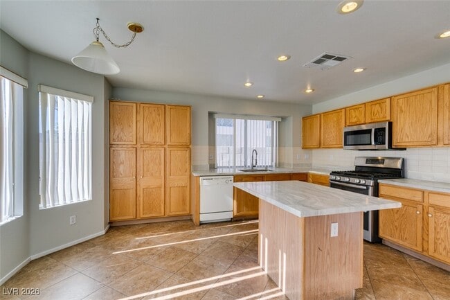 Building Photo - 7809 Calico Flower Ave