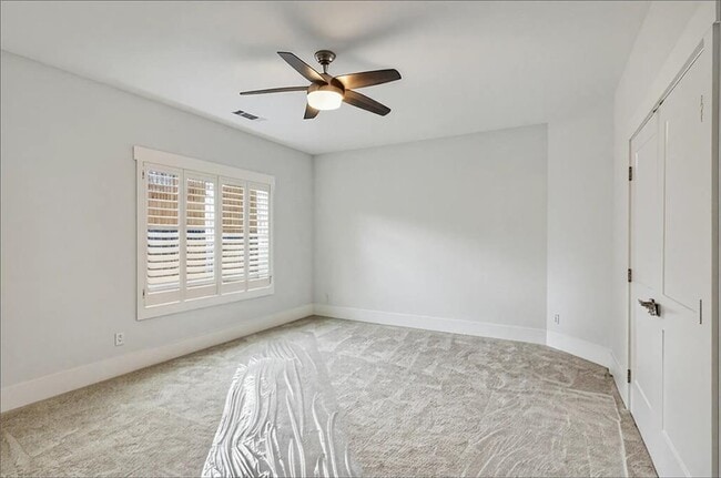 Building Photo - 15448 Hopewell Rd