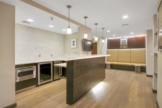 Building Photo - 34 Cambridge Wy