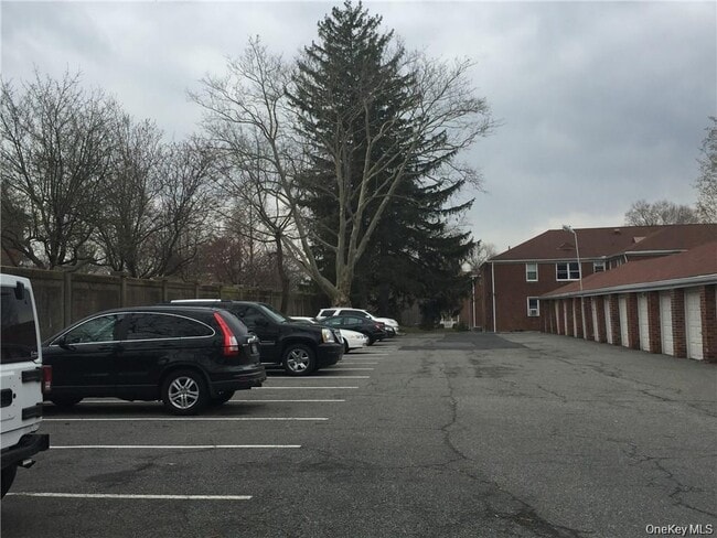 Building Photo - 175 Bryant Ave