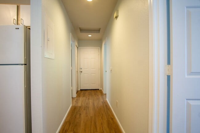 Building Photo - Major Updates: Vaulted Ceiling Spacious 2-Bed 2-Bath w DW, WD, Balcony!