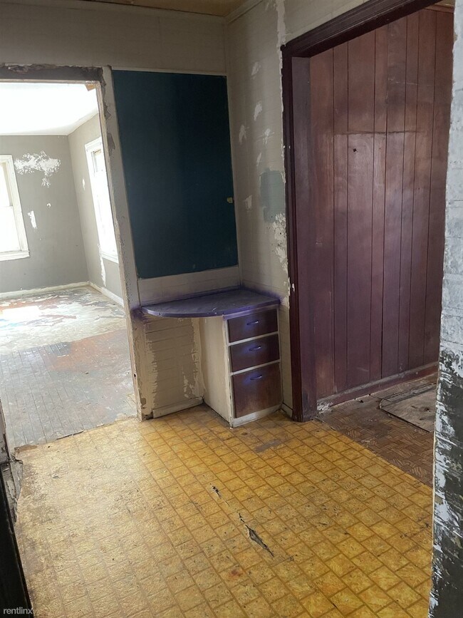 Building Photo - 3 br, 1 bath House - 715 Blackworth Street