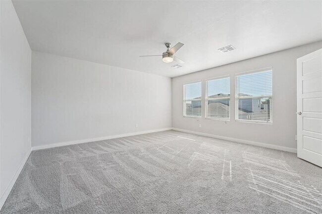 Building Photo - 520 NW 176th Terrace