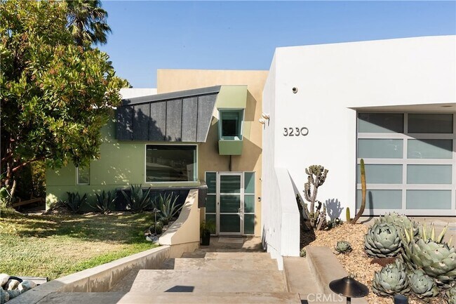 Building Photo - 3230 Tyrol Dr