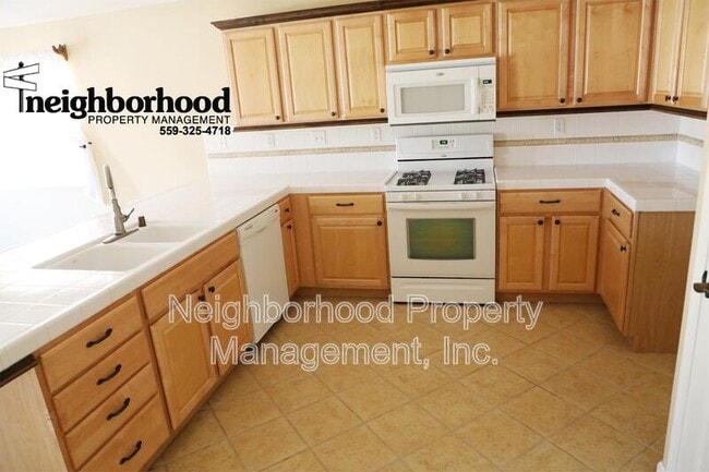 Building Photo - 763 S McArthur Ave