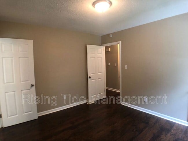 Building Photo - 5824 Balboa Terrace
