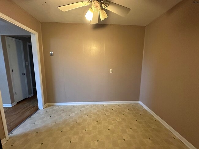 Building Photo - 4408 Cunningham Dr