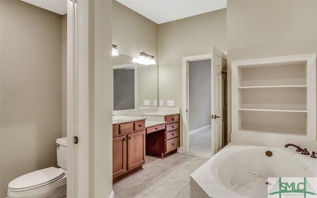 Building Photo - 1802 Woodside Ridge