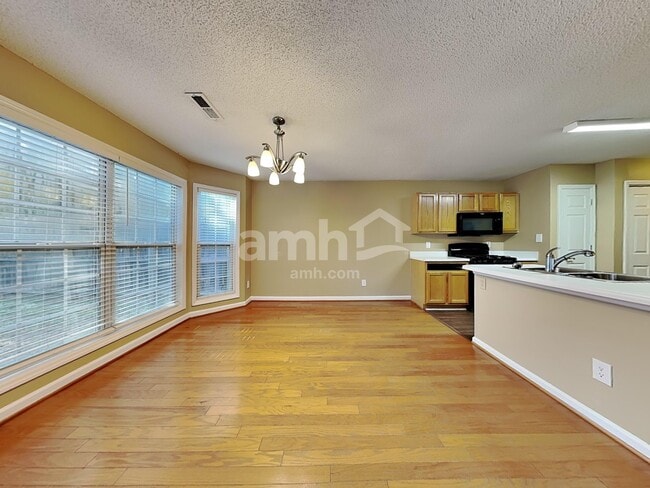 Building Photo - 4220 Lake Woodard Dr