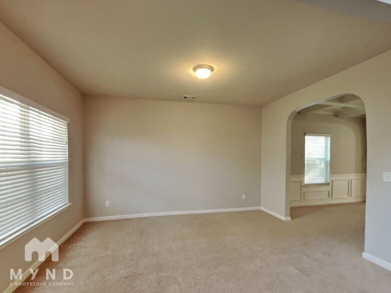 Building Photo - 1576 Pressley Ln