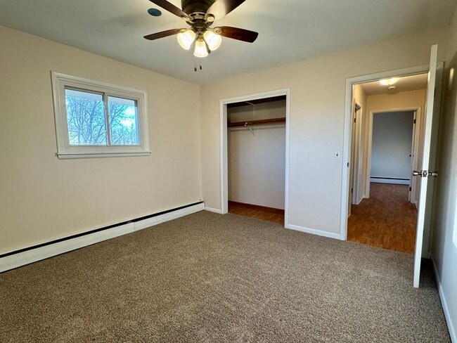 Building Photo - Charming 2-Bedroom Country Home with Garage Near Eau Claire