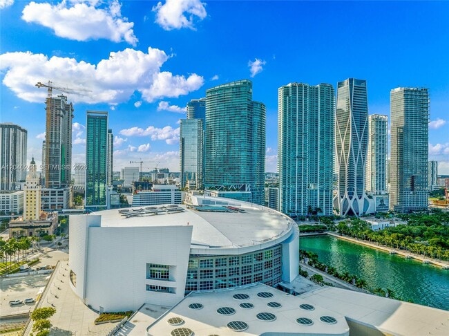 Building Photo - 888 Biscayne Blvd