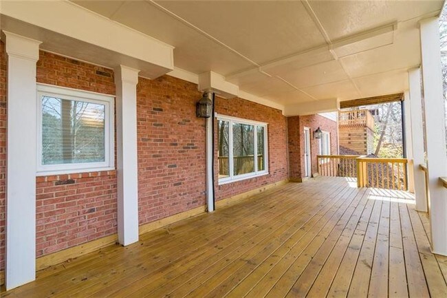 Building Photo - 4031 River Ridge Chase