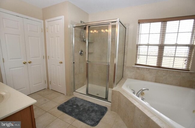 Building Photo - 60 Cypress Point Road