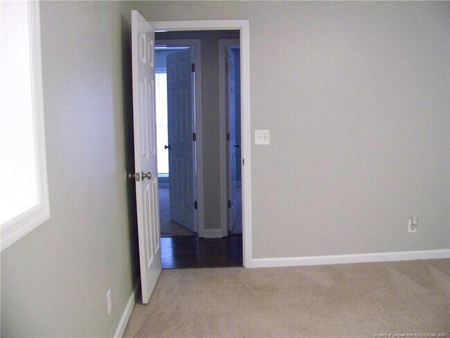 Building Photo - 6308 Dorset Ave