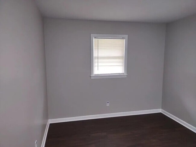 Building Photo - 4707 Wellborn Dr