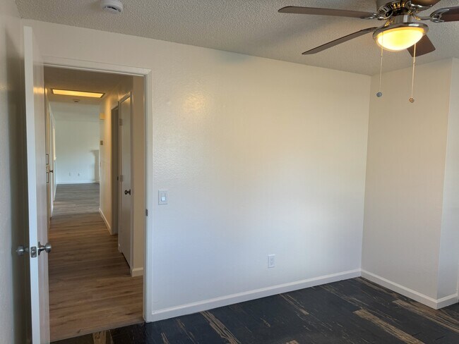 Building Photo - 2460 Brookside Way