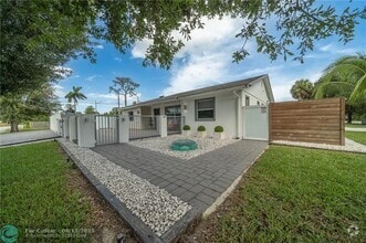 Building Photo - 15276 Harrison Rd