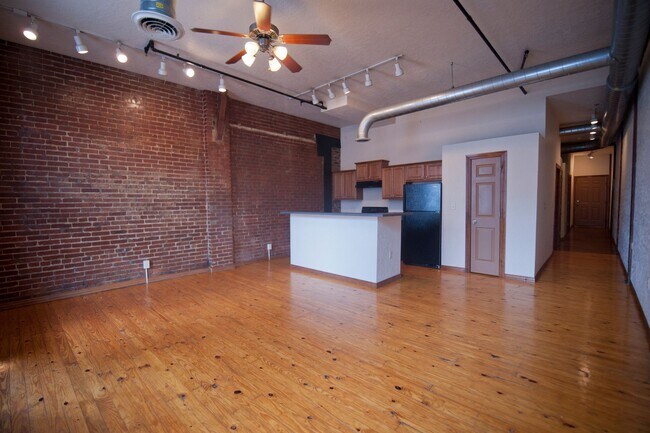 Building Photo - Stove Works Lofts