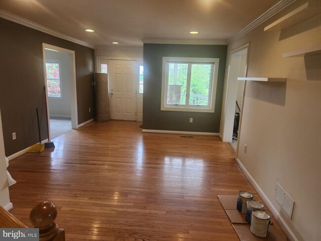 Building Photo - 1507 Easton Rd
