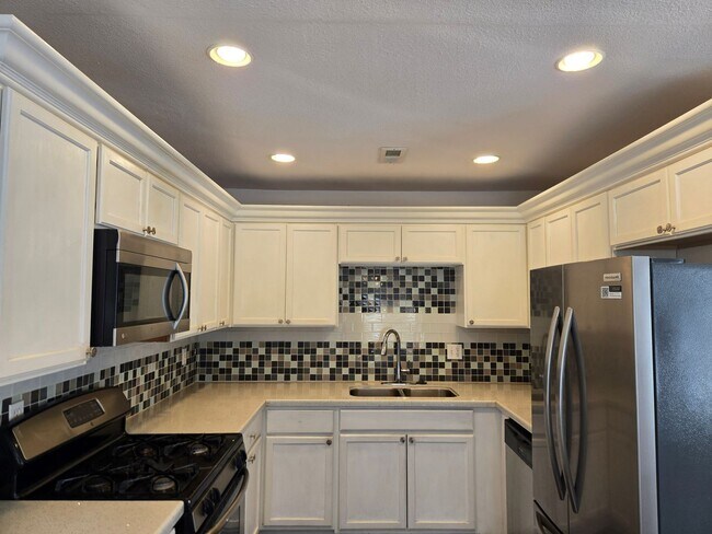 Building Photo - 6425 Big Pine Way