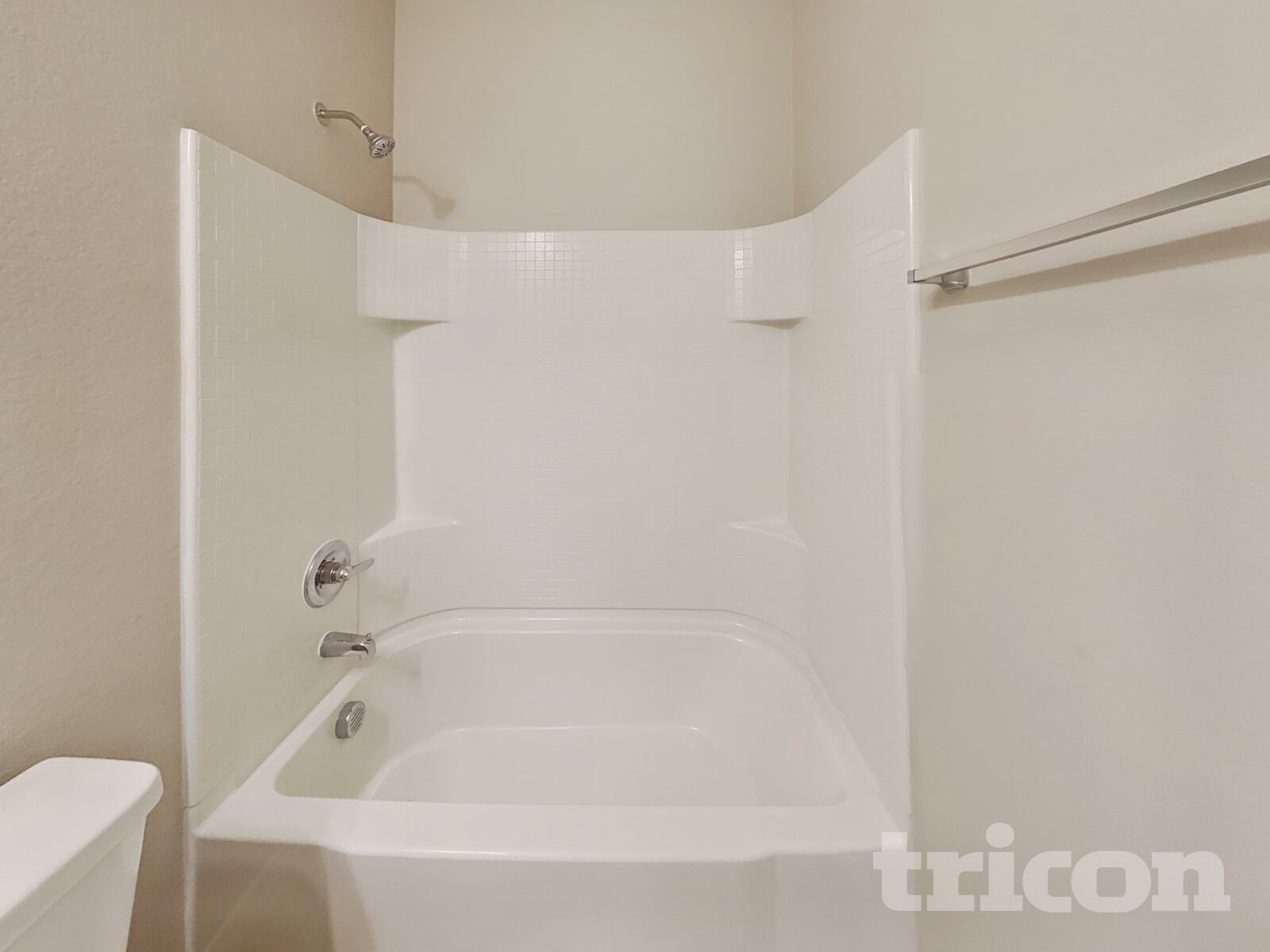 Building Photo - 215 Saddlebrook Ln