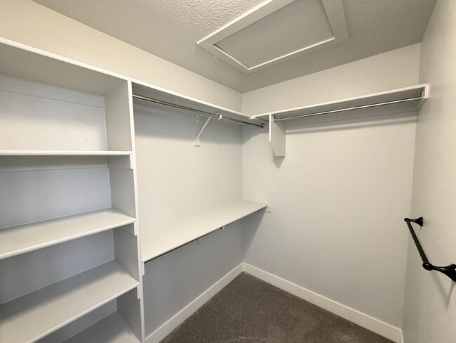 Building Photo - 347 W 410 N St