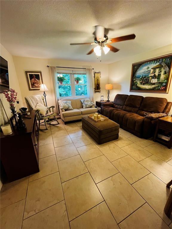 Building Photo - 2906 Silver Bell Ct