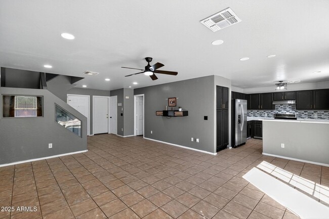 Building Photo - 12709 N El Frio St