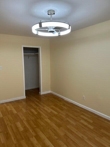 Building Photo - 5332 Buchanan St