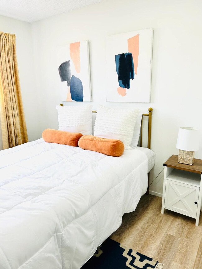 Building Photo - 2500 Kirkwood Dr