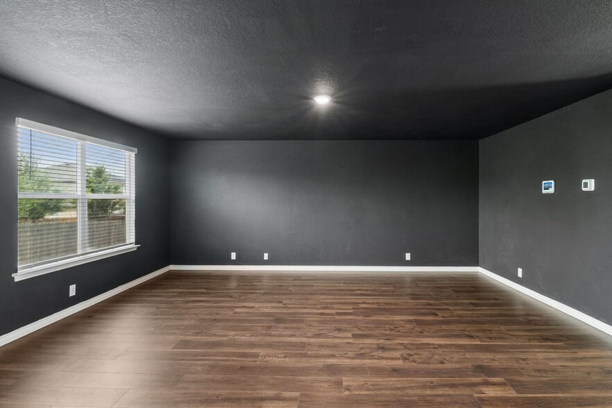 Building Photo - 177 Sage Sparrow