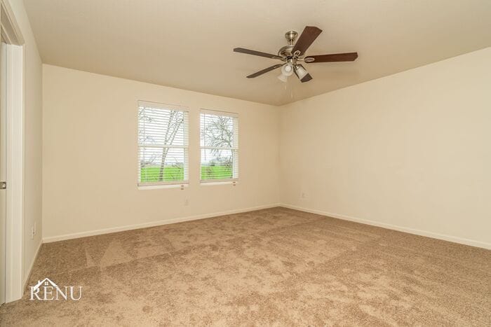 Building Photo - 592 Crestridge Dr