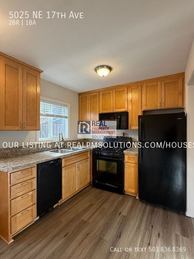 Building Photo - 5025 NE 17th Ave