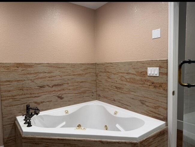 Building Photo - 3784 Norris Canyon Rd