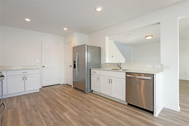Building Photo - 855 Breakwater Dr