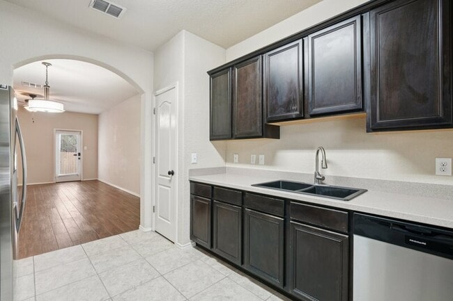 Building Photo - 5422 Sunlit Brk