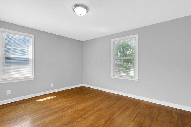 Building Photo - 1468 Elmwood Ave