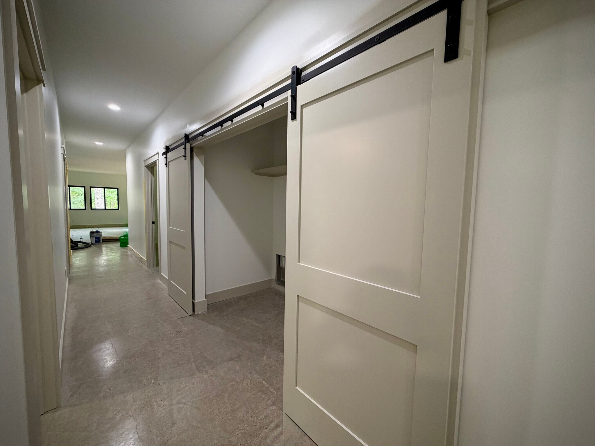 Building Photo - 10673 US 31