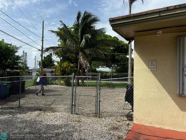 Building Photo - 22300 SW 115th Ave
