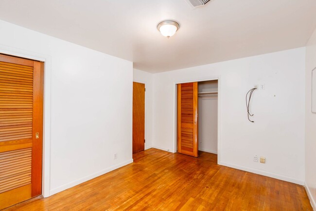 Building Photo - 3/2 Near Downtown and Homewood