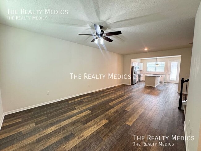 Building Photo - 1375 Painted Bunting Ave