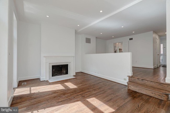 Building Photo - 3954 Georgetown Ct NW