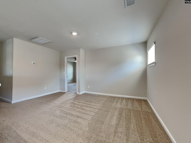 Building Photo - 75 Blue Fescue Way