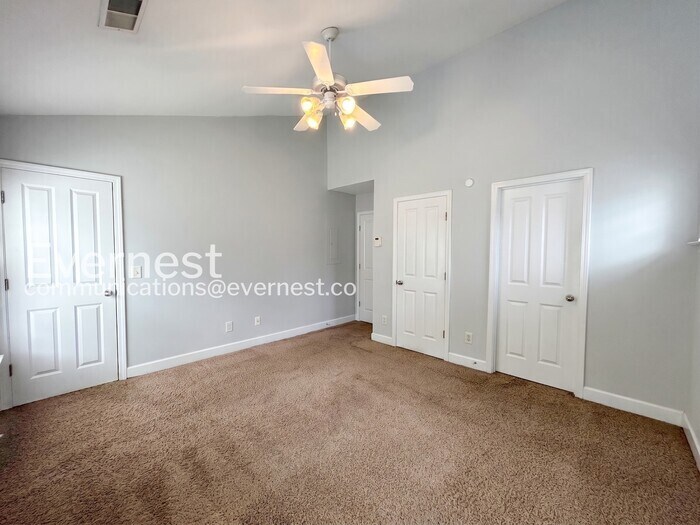 Building Photo - 7023 Sunnywood Dr
