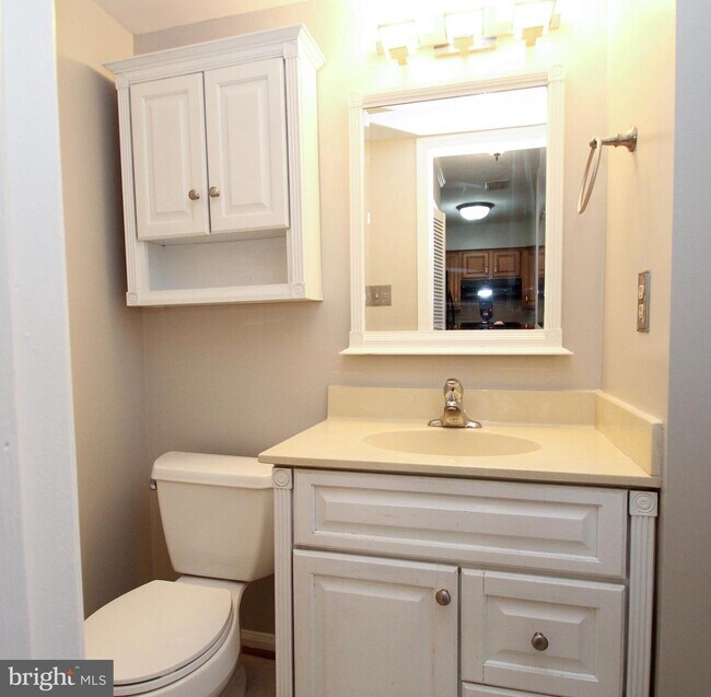 Building Photo - 6014 Havener House Way