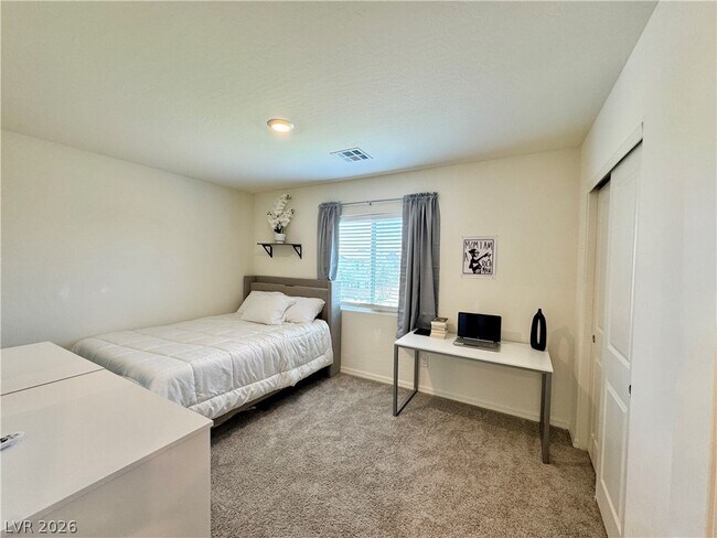 Building Photo - 1635 Cowboy Path Ave