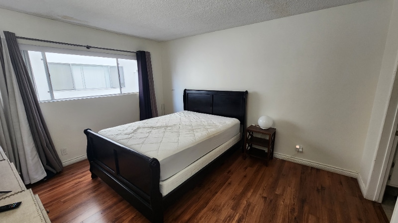 Building Photo - 310 S Almont Dr