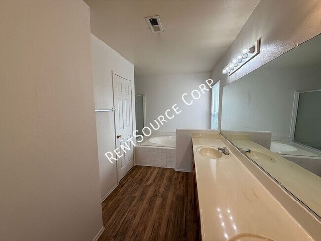 Building Photo - 42456 Coronet Ct