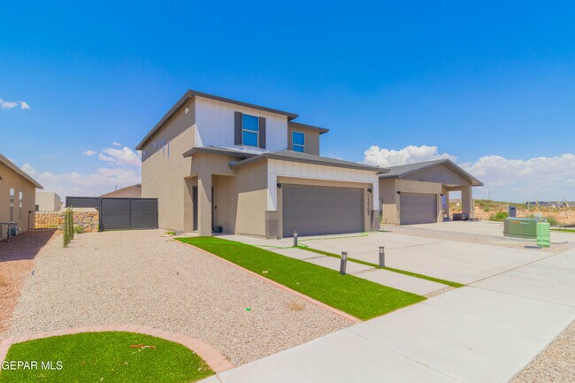 Building Photo - 13909 Summer View Ave